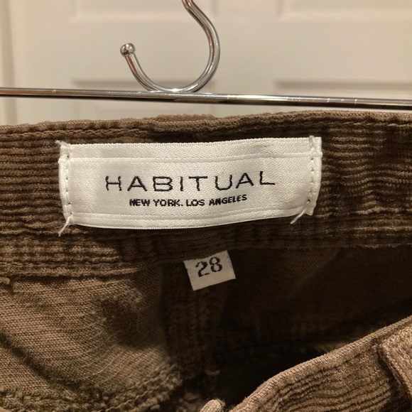 Habitual chocolate brown corduroy pant.  Brown.  BEST BUTT!!  Size 28 W. - Picture 5 of 5